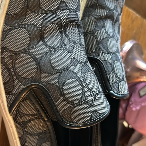 Black coach size 7.5 - Picture 3 of 3